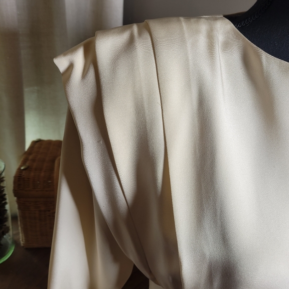 VINTAGE 80'S KEVAN HALL COUTURE SILK AVANT GARDE DRESS - Picture 5 of 12